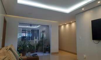 Imagem 1: EXCELENTE CASA PADRÃO REFORMADA | 4 quartos (sendo 1 suíte