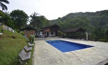 Imagem 3: Sítio à Venda em Juquitiba SP com 25.000 m2, piscina e lagos