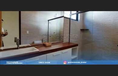 Imagem 3: Casa c/ 7 suítes, 3 pavimentos, piscina com deck privativo. Condomínio beira mar