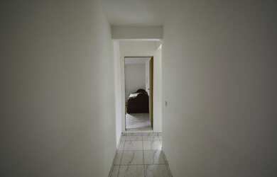 Imagem 6: Chácara à Venda em Juquitiba c/ grande casa, piscina e lagos