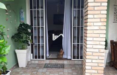 Imagem 5: Casa com piscina a 200 metros do mar