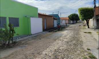 Imagem: Casa com 2 quartos em Parnaíba-PI