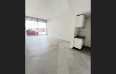 Imagem 3: Ponto Comercial em frente ao Memorial da Mulher