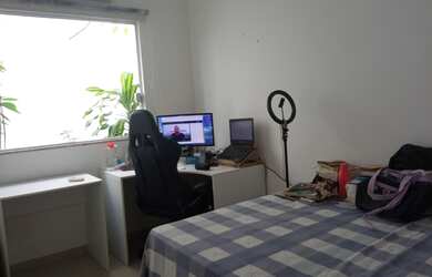 Imagem 2: Casa 4/4 sendo uma suíte com closet