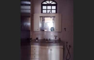 Imagem 7: EXCELENTE CASA NO CENTRO DA CIDADE DE GUARAREMA SP