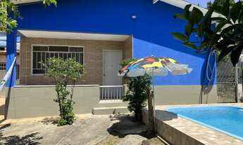 Imagem: Casa com piscina em Vassouras