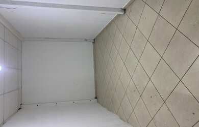 Imagem 2: Sala comercial em itajai- vila operária