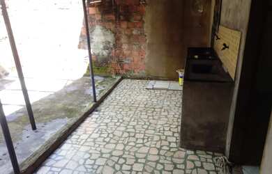 Imagem 3: VENDO CASA EM CATU PRÓXIMO AO ESTÁDIO - 2 QUARTOS COM GARAGEM