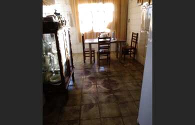 Imagem 6: Casa principal de 3 andares, 1 Loja e 5 casas nós fundos toda documentada 21 975418932