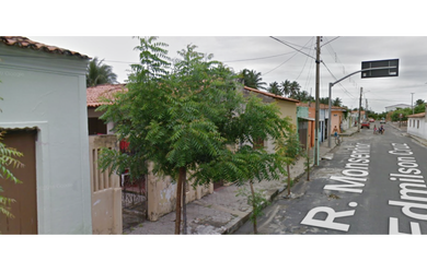 Imagem 4: Casa grande no coração de Aranaú medindo 9,50x17,00