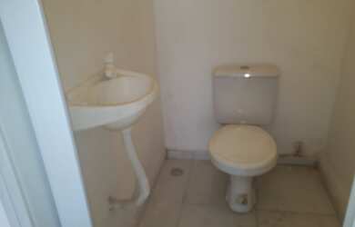 Imagem 6: Excelente casa com 4 dormitórios a venda. na Vila Passos. 260 mil