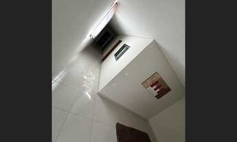 Imagem 1: VENDA DE CASA DUPLEX BEM LOCALIZADA