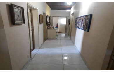 Imagem 6: Casa com piscina, 3dorms, 2 suítes, a 700m da Praia !
