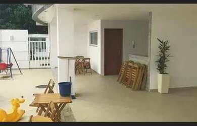 Imagem 2: ALUGO AMPLO APARTAMENTO COM SUITE FLAMBOYANT