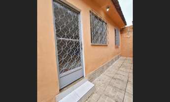 Imagem: Casa para alugar de 02 quartos em Tomás