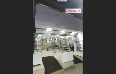 Imagem 2: Oportunidade Exclusiva - Loja Comercial Vazada na Feira dos Importados de Brasília!