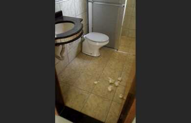 Imagem 2: ALUGA APTO COM 02 QUARTOS NA AV. MANDACARU