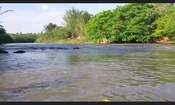Imagem 2: Chácara beira rio