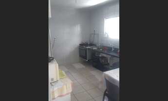 Imagem 2: Imóvel localizado a 600 m da fribal e fármacias do turu e a 1 km do supermercado mateus