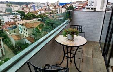 Imagem 4: Maravilhosa cobertura de 3 quartos e 2 vagas de garagem sob pilotis no Bairro Camargos!