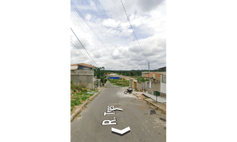 Imagem 2: Lote plano de 405 mt em Sarzedo