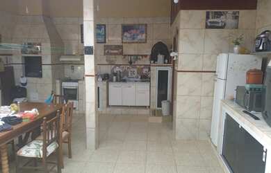 Imagem 5: Ótima casa em condomínio fechado na Praia de Leste, localização central