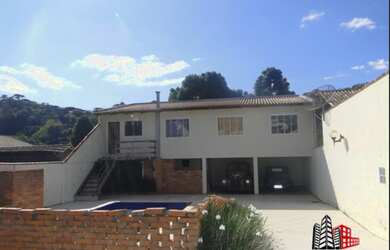 Imagem 2: Casa Ampla com Piscina em Rio Negrinho