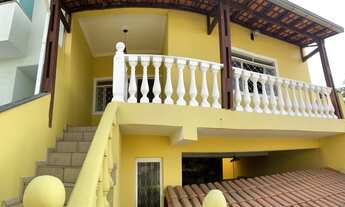 Imagem: CASA DE 04 QUARTOS NO DOM BOSCO