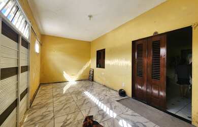 Imagem 2: Casa à Venda no Bairro da Divinéia