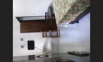 Imagem 2: Quarto individual mobiliado