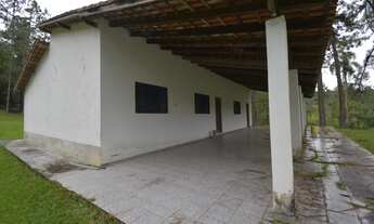 Imagem 4: Sítio à Venda em Juquitiba SP com 10,11 alqueires, 5 casas, lagos e córrego