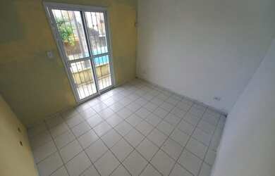 Imagem 4: Sobrado 02 dormitorios no Jardim Praia Grande bem pertinho do mar