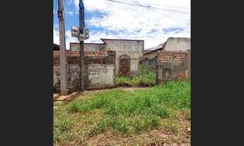 Imagem 2: Aluga-se um terreno para fins comerciais, Na Interventoria