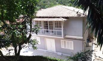 Imagem 3: Casa com 6 dormitórios à venda por R$ 1.500.000 - Nogueira - Petrópolis/RJ