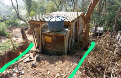 Imagem 6: Terreno com barraco