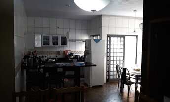 Imagem 5: VENDO!!! Uma casa no bairro CPA I com 260 m² de área construída