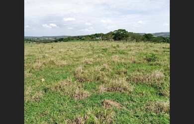 Imagem 2: Fazenda de 43 ha com Cachoeira em Itaguara