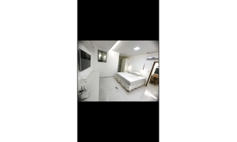 Imagem 2: Alugo 3 suites Ap mobiliado luz água gás e net incluso