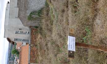 Imagem 2: Terreno no pé do monte