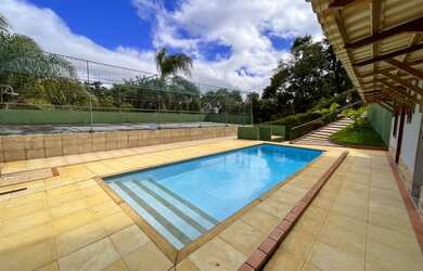 Imagem 6: Linda Casa com 6 dormitórios venda ou aluguel - Vale do Cuiabá - Petrópolis/RJ