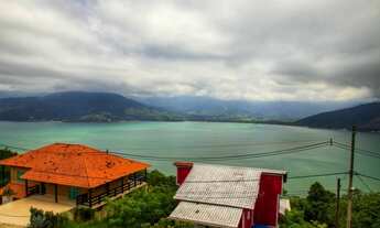 Imagem 2: Casa em Condomínio Fechado com vista espetacular para o Mar e Montanhas