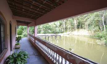 Imagem 4: Chácara à Venda em Juquitiba com 10.217 m2, piscina e lago!