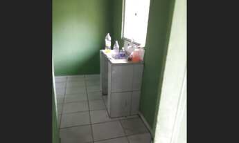 Imagem 4: Vendo terreno com duas casas