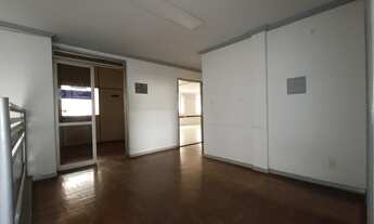 Imagem 6: Conjunto de Salas/Conjunto para Alugar com área aproximada de 300m² e 4 banheiros