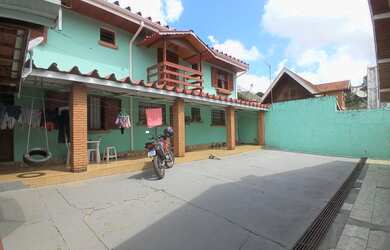 Imagem 4: Casa Com 06 Dormitórios a Venda, Por R$ 850.000,00 em Abernéssia- Campos do Jordão/SP