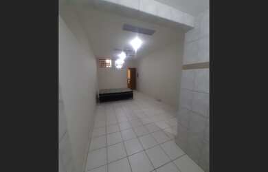 Imagem 2: Alugo Kitinets Quitinetes no centro de Ourinhos SP