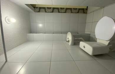 Imagem 4: Kitinete, segura, bairro nobre, ônibus na porta