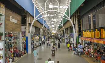 Imagem: Vendo Banca na Feira dos Importados de Brasília