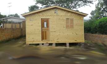 Imagem: Casa de madeira de pinus 2 dormitórios