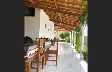 Imagem 4: Casa com amplo terreno localizada no distrito de carrapato em Paramoti CE